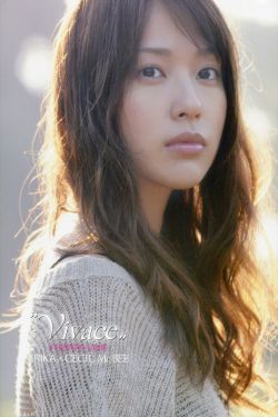 《善良的妻子》中金珍善扮演谁?